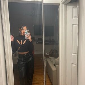 Maniere De Voir Black Cut-Out Top